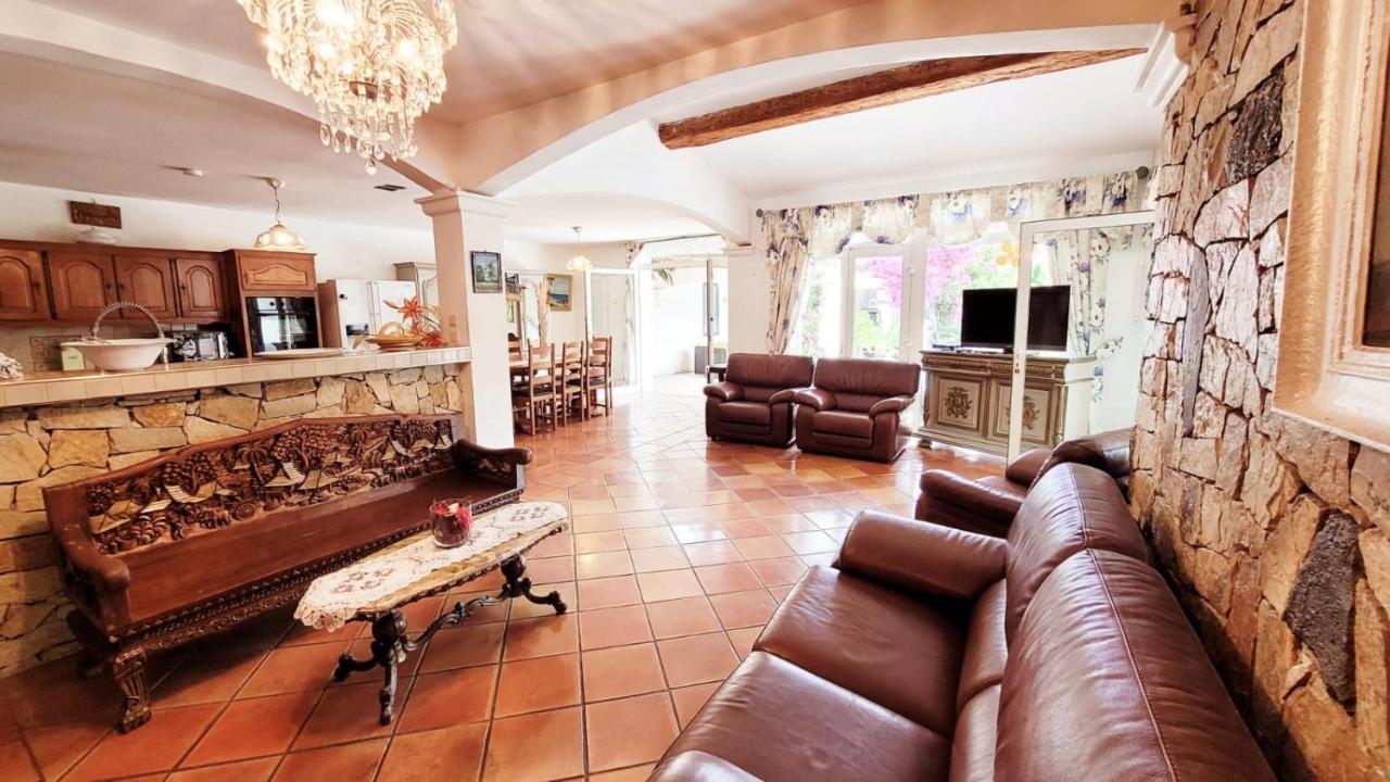 Villa Provencale A Sainte Maxime, Golf De Saint Tropez מראה חיצוני תמונה