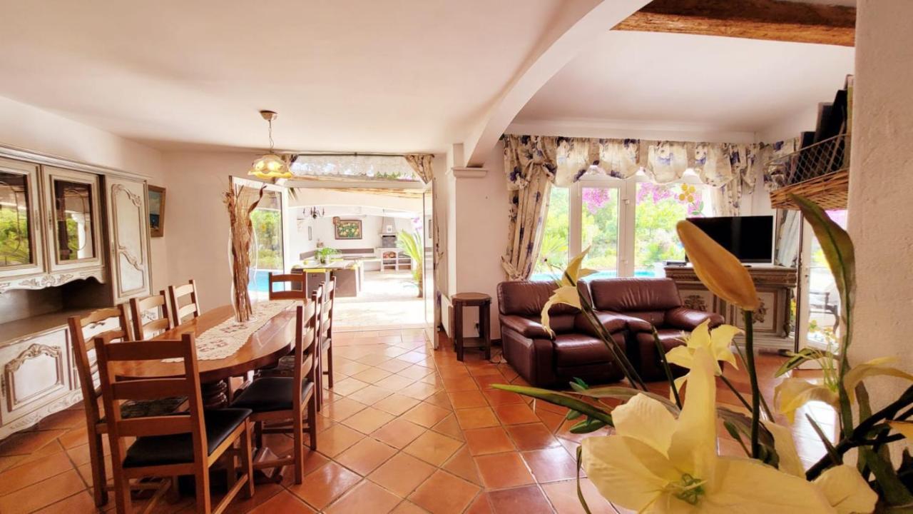Villa Provencale A Sainte Maxime, Golf De Saint Tropez מראה חיצוני תמונה